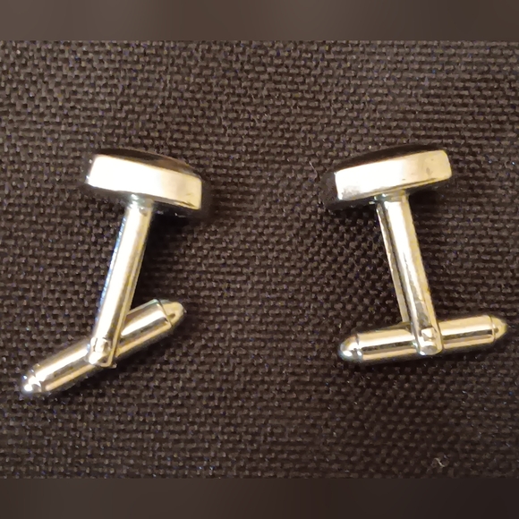 D&G Elegant Black and Gold Cufflinks - Picture 6 of 7